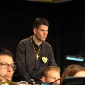 page17-1010-full%20%28Grande%29